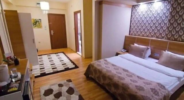 Номер Standard Roof Garden Hotel
