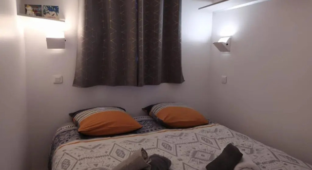 Nice appartment for 6 to 8 people ski in and out in Courchevel
