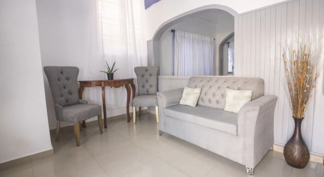 Caribbean Queen Hotel, Забронировать Отель Gascue провинция Санто-Доминго