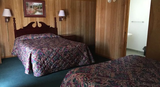 Четырёхместный номер Standard Elko Motel