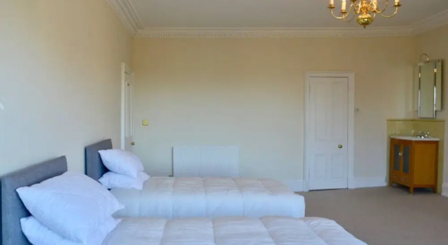 Incredible Edinburgh Penthouse Apartment With Roof Terrace, Забронировать Апартаменты/квартира Апартаменты Эдинбурга, рядом с St George's West Church, Апартаменты/квартира