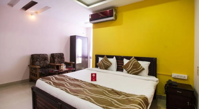 OYO 8618 Mourya Grand, Rezerwuj Hotel Hajdarabad 
