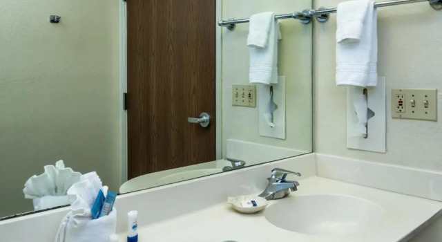 Четырёхместный номер Standard Microtel Inn & Suites Leesburg