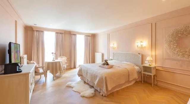 Люкс с видом на город Guesthouse Mirabel