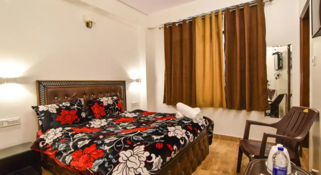 Номер Economy Dhanlaxmi Apartments