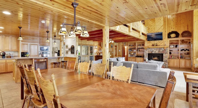 Номер Standard с балконом и рядом с пляжем Eagle Point Lake House #2471