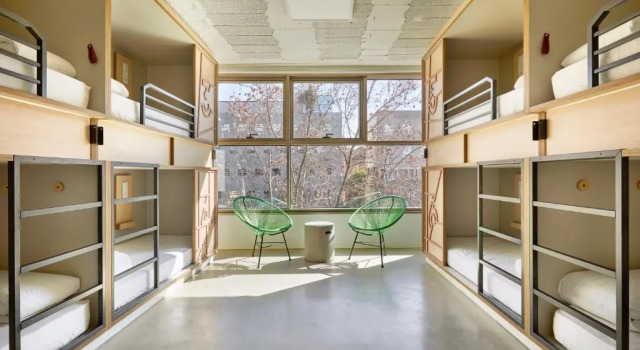 Кровать в общем номере (женский номер) Unite Hostel Barcelona