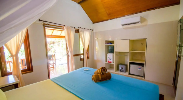 Fantastic Cottages, Book Hotel Gili Meno 