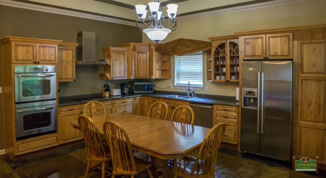 Коттедж с 5 комнатами Candlewyck Cove Resort