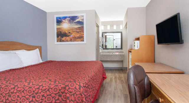 Двухместный номер Standard Days Inn by Wyndham Clinton - Laurens I-26