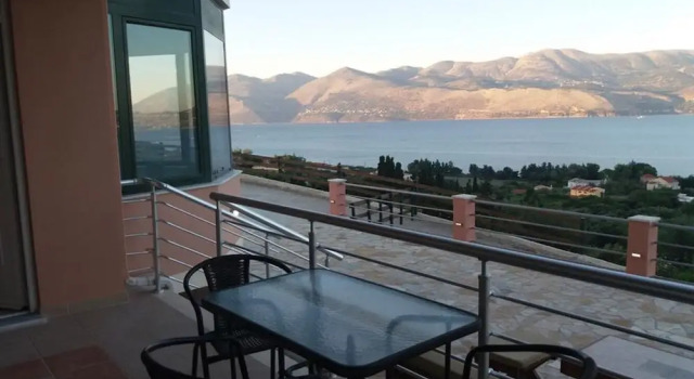 Апартаменты Premium Loggos view apartments