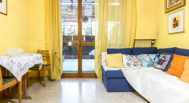 JOIVY Quiet Apt w Terrace in Beautiful Area
