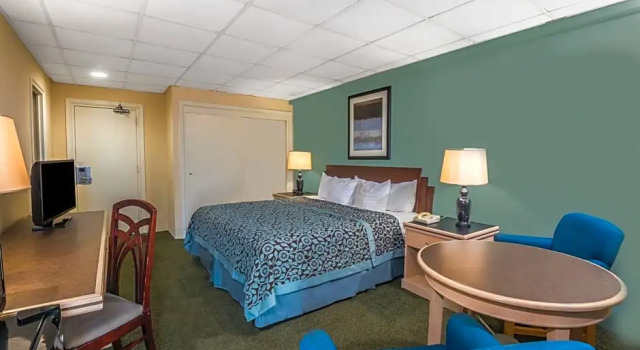 Двухместный номер Standard с балконом Days Inn by Wyndham Atlantic City Oceanfront-Boardwalk