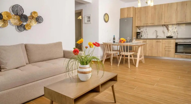 Elizabeth stone house, Book Apartment  
