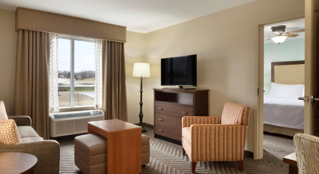 Двухместный люкс c 1 комнатой Homewood Suites by Hilton Kalamazoo-Portage