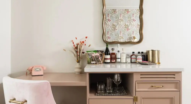 Полулюкс Petit Soleil - Bed, Breakfast and Bar