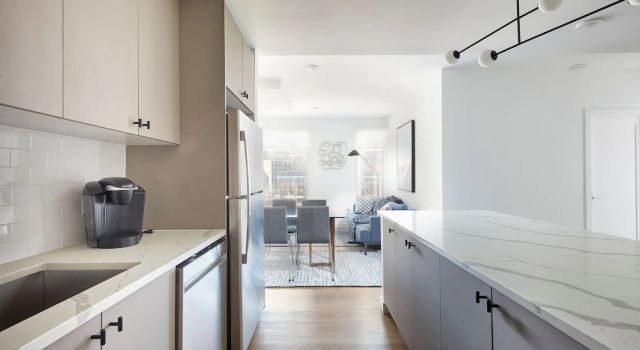 Modern 3 BR Loft -shared Deck - gym - Mins to NYC, Забронировать Апартаменты/квартира Хобокен North Jersey, рядом с Парк Мэдисон
