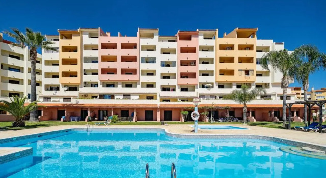 Апартаменты LovelyStay - Bela Vista 3BDR Duplex Penthouse with Pool
