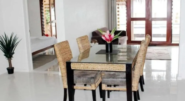 Vanuatu Beachfront Apartments, Book Apartment Mele The Chief