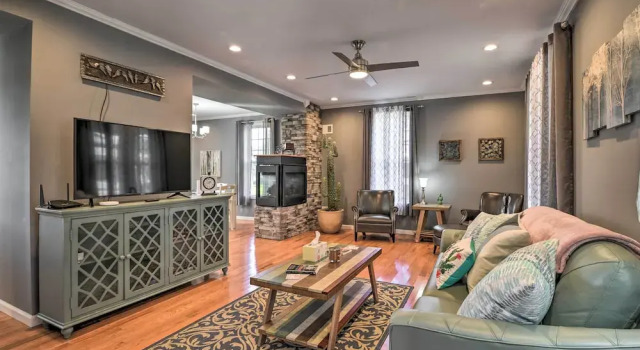 Quaint Ligonier Family Home - 3 Miles to Idlewild!, Book Hotel Ligonier Pennsylvania
