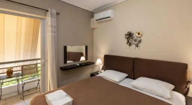 Четырёхместный номер Standard A&J Apartments or Rooms athens airport