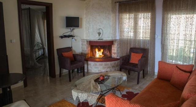 Enastron Hotel, Book Hotel Kato Loutraki Macedonia