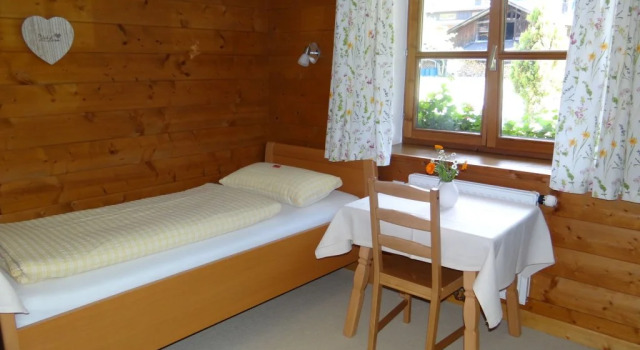 B&B Binderschuster, Rezerwuj Bed and Breakfast Hotele w Salzburg z parkingiem, Parking