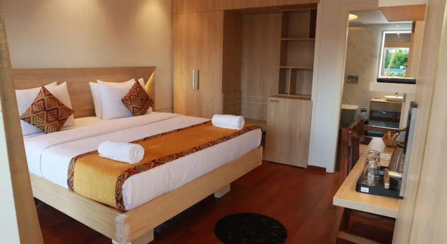 Gracias  Cafe & Resort, Rezerwuj Ośrodek wypoczynkowy Morjim North Goa