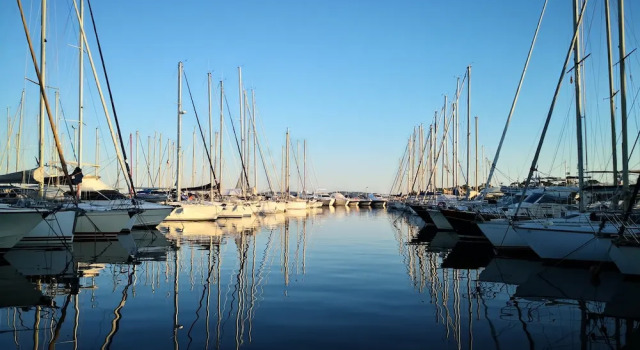Studio 4 personnes La Salamandre, Забронировать Отель Йер Var coast