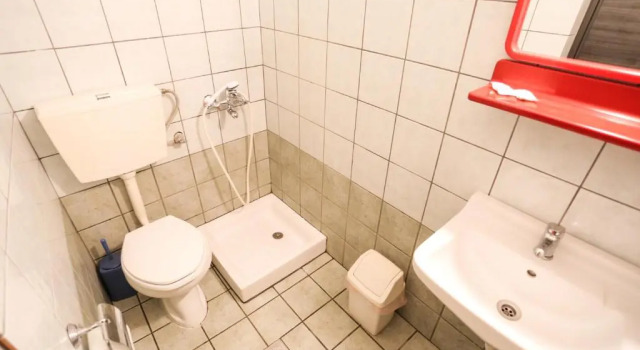 Двухместная студия с балконом и с видом на горы Paschalitsa Rooms
