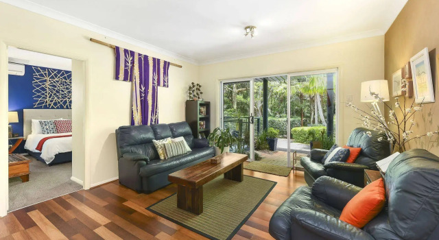 Azura Beach House B&B