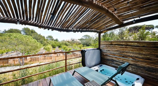 Номер Prestige Le Hameau Des Pesquiers Ecolodge & Spa, Curio Collection By Hilton