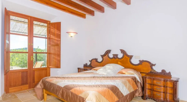 Ca Na Ramona With 4 Bedrooms and 5 Bathrooms, Rezerwuj Willa Hotele w Majorka z parkingiem, Parking