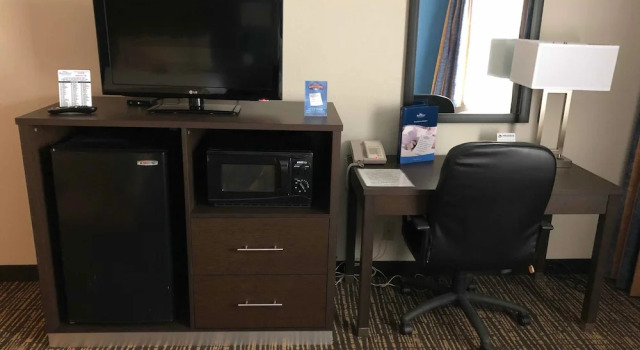 Четырёхместный номер Standard Baymont by Wyndham Washington