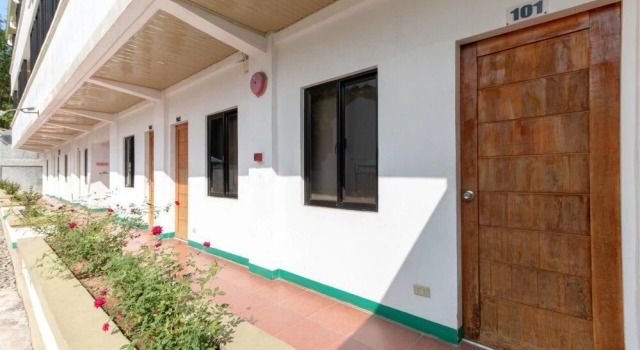 Villa Amor by RedDoorz, Book Villa Hoteller i Tacloban med pool, Swimmingpool