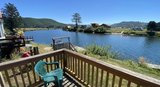 Номер Premium Raines Resort Cabins & RV