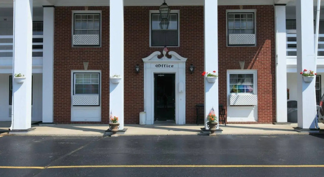 Americas Best Value Inn- Jamestown/ West Ellicot, Брондау Қонақ үй Jamestown West New York State