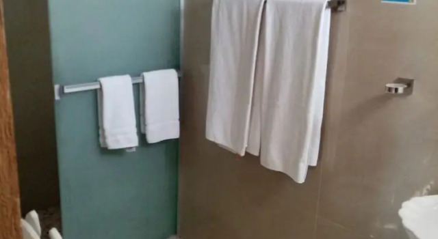 Полулюкс Hotel La Casona Real