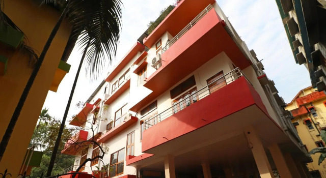 OYO 11737 Prabash Atithi Griha