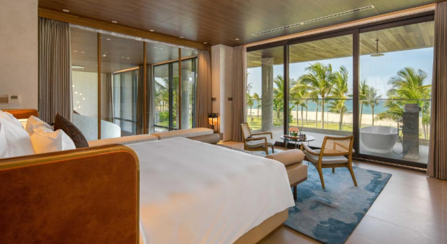 Вилла с 6 комнатами рядом с пляжем The Five Villas & Resort Quangnam - Danang