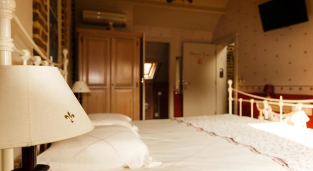 B&B Kerkevelde, Rezerwuj Bed and Breakfast Hotele w Bruksela z parkingiem, Parking