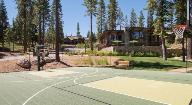 Коттедж Luxury 4BD True Ski-In/Ski-Out Mid-Mountain Residence - Trailside Northstar