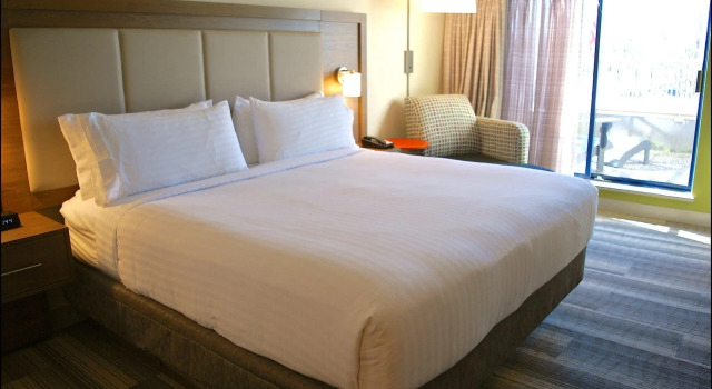 Двухместный номер Standard с балконом Holiday Inn Express Vancouver Airport-Richmond by IHG