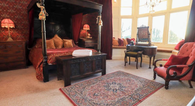 Summerlands Hall Gothic Apartment