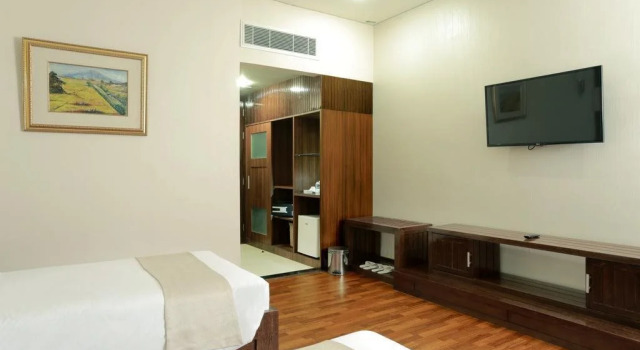 Villa Sutan Raja Palu, Book Villa Villas in Sulawesi, Villa