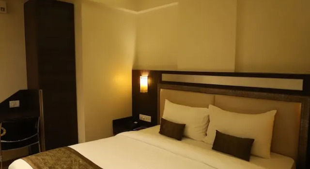 Номер Standard Hotel Seven Sky