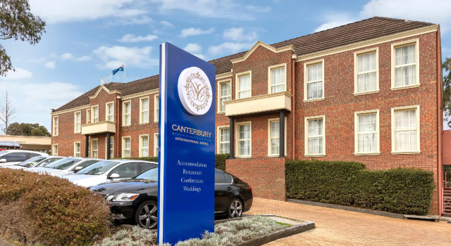 Canterbury International Hotel
