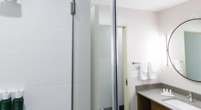 Четырёхместный люкс Fairfield Inn & Suites Ontario Rancho Cucamonga