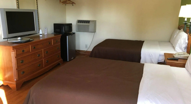 Eagle Inn, Book Hotel Hoteller i Beaver Dam med parkering, Parkering