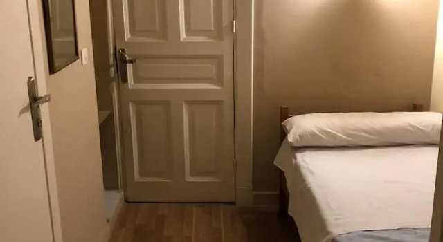 Одноместный номер Economy с балконом Tulip Hotel